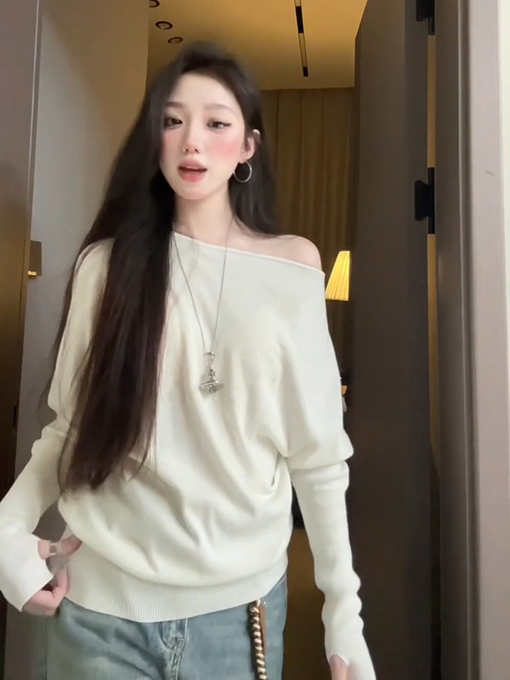 White Long Sleeve Off-Shoulder Cropped Top Women's T-Shirt New Fall Design